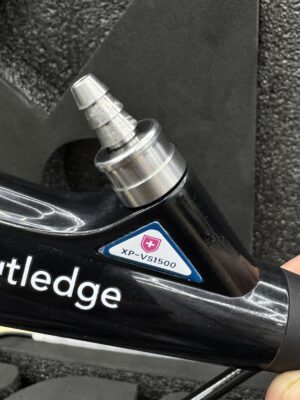 Close-up of Cuttledge XP-V51500 device connector